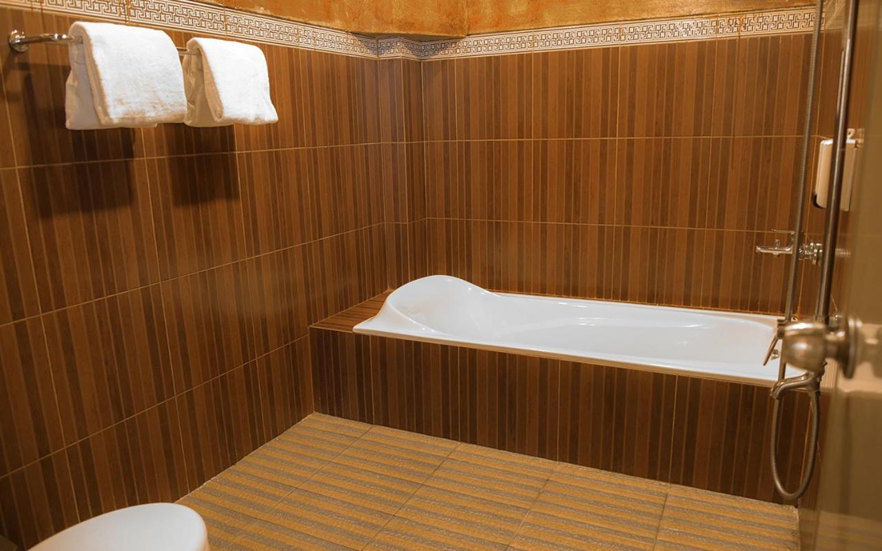 Lembah Indah Glamping Resort