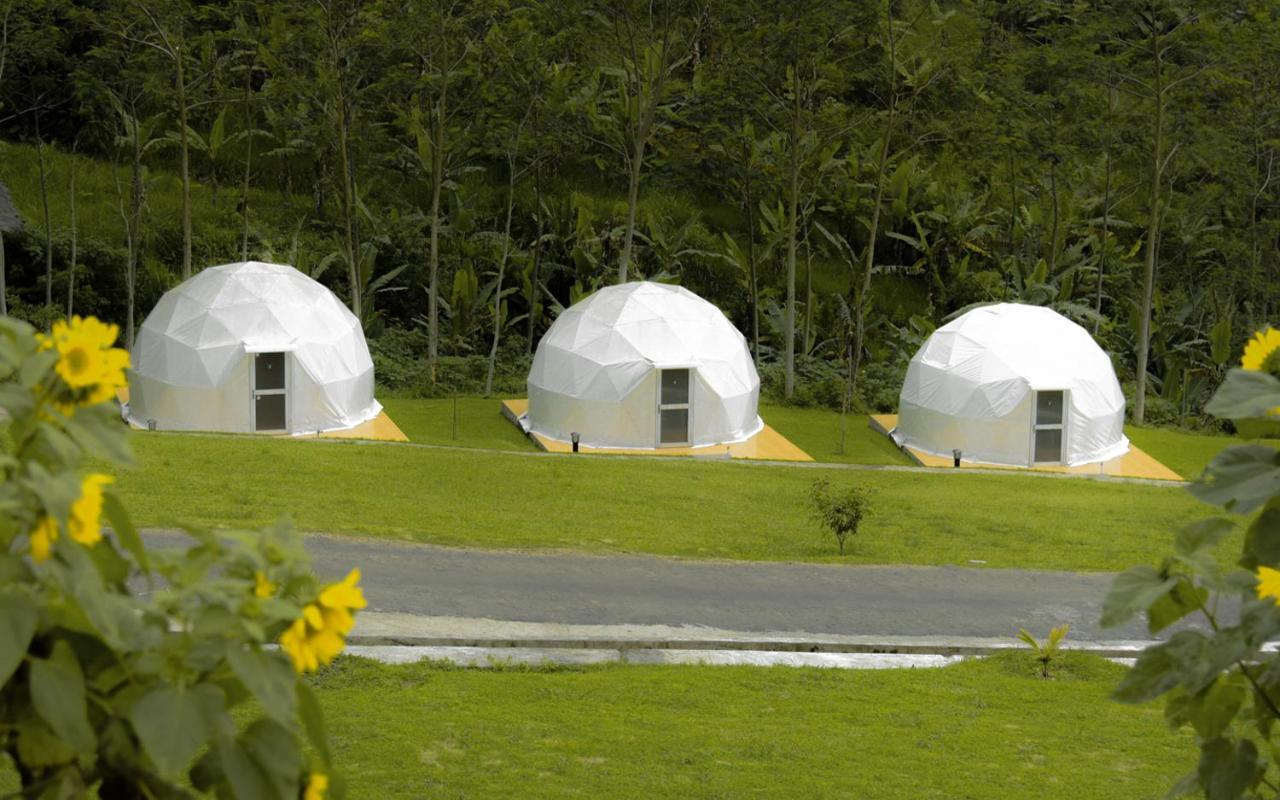 Lembah Indah Glamping Resort *
